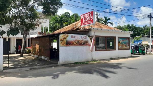 Lion\s Hotel, Забронировать  Alaveddi Jaffna District