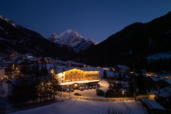 Dolomiten Hotel Irma, Забронировать Отель Канацеи Трентино-Альто-Адидже