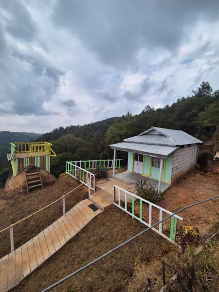 SafarnamaStays Homestay Camping Room Markham Mafhawnlur Meghalaya, Забронировать  Nongkynshi штат Мегхалая