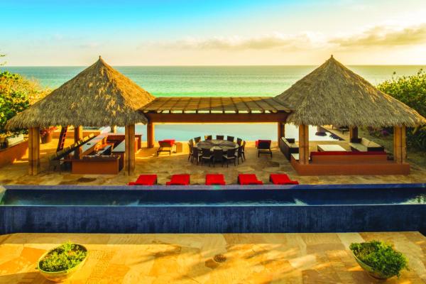 Villa Tranquilidad 7BR by Cabo Villas, Забронировать  Отели Сан-Хосе-дель-Кабо с парковкой, Парковка