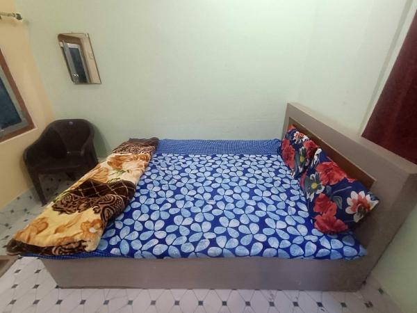 Hotel O Home Tulsi Satsang Bhawan Homestay, Забронировать  Айодхья штат Уттар-Прадеш