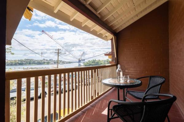 Waterfront - KING Bed Suite @ Rocks Sydney #10A, Забронировать  Сидней Sydney Region