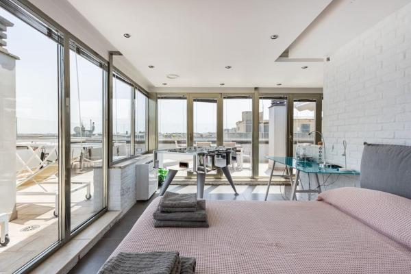 Trastevere Attic Raffaello’s rooms, Забронировать  Трастевере Рим, рядом с Больница Фатебенефрателли