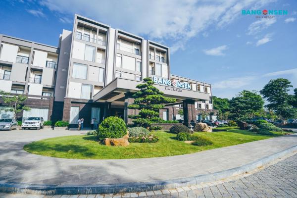 Bang Onsen Spa & Resort, Забронировать  Bang Quang Binh