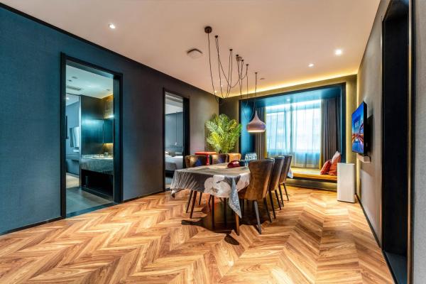 Hidden Art Designer Hotel & Suites -Expansive 2&3-Bedroom Gathering Suites, Забронировать  Сиань Шэньси, рядом с Станция метро Nanshaomen