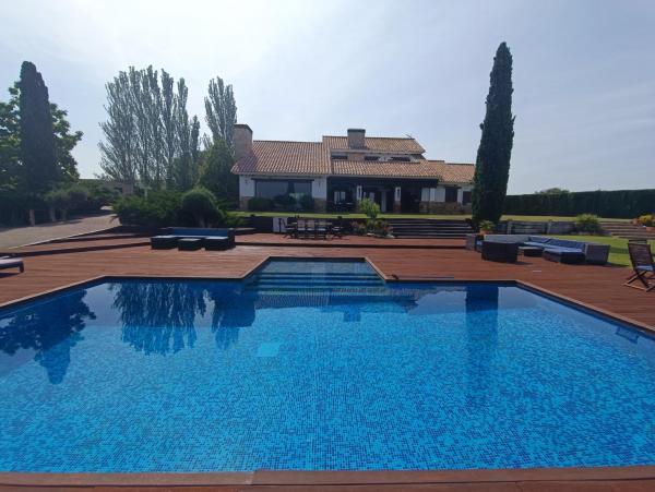 La Traviesa,Villa de Lujo de 500 m. en el Campo con Piscina, Забронировать  Campo Arcís Валенсийское сообщество