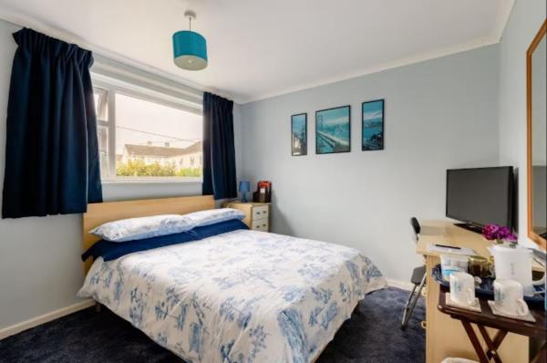 Bed & Breakfast Only, Забронировать  Труро Корнуолл