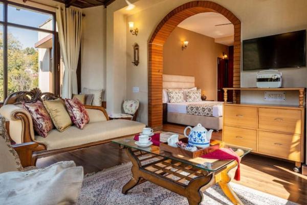 Sanjwat Homestays Bhimtal - Largest 5BR Luxury Orchard Villa, Забронировать  Бхимтал штат Уттаракханд
