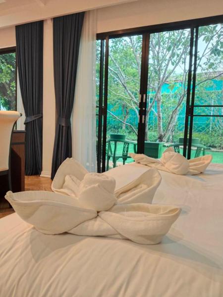 โรงแรม ดิ โอวาเล่ย์ [The O Valley Boutique Hotel], Забронировать  Отели Сурат Тхани с парковкой, Парковка