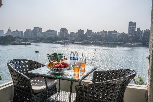 A great nile view apartment-1, Забронировать  Каир Аль Каира, рядом с Coptic Museum
