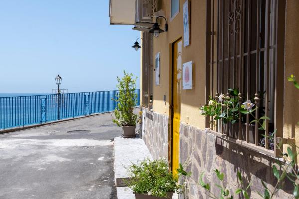 BelMa\ Aparthotel and Rooms, Забронировать  Отели Cilento Coast с парковкой, Парковка
