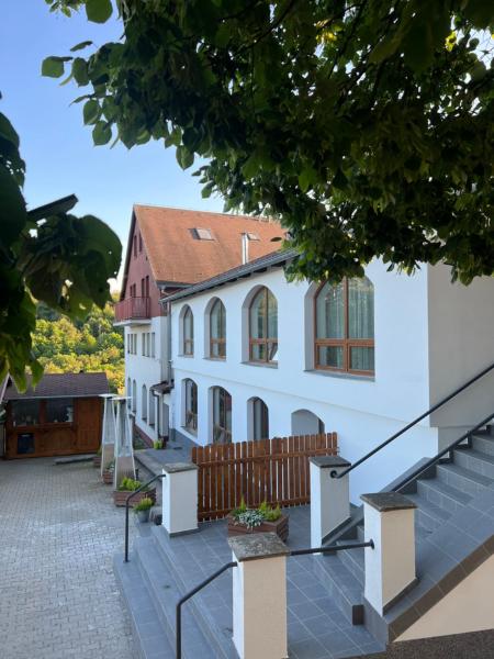 Restaurace a penzion U svaté Barbory, Забронировать  Ржегловице 