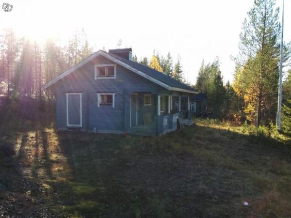 Kimppa-cabin / Дом в лесу у озера, Забронировать  Колари Лапландия