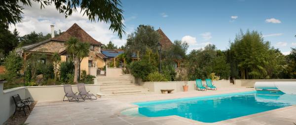 Domaine Hourcabis - 2 gîtes 4 et 6 personnes, Забронировать  Montestrucq 