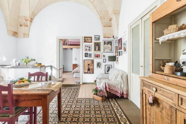 Casa Marugii by BarbarHouse