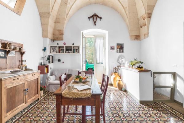 Casa Marugii by BarbarHouse