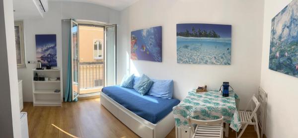Sunshine Apartment, Забронировать  Отели Рима с парковкой, рядом с Театр Арджентина, Парковка