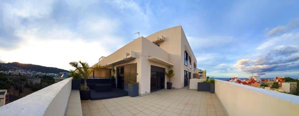Rooftop - LAppartement en Haut, Забронировать  Сен-Дени Реюньон