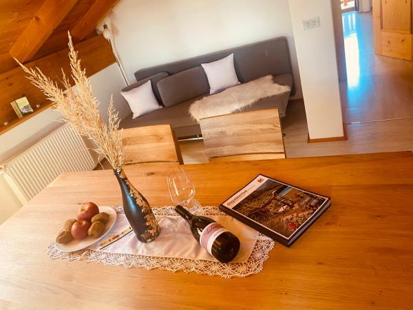 Engadiner Apartments & Wines
