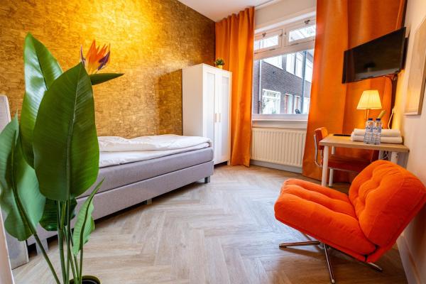 Hello Stay Utrecht, Забронировать  Утрехт Утрехт
