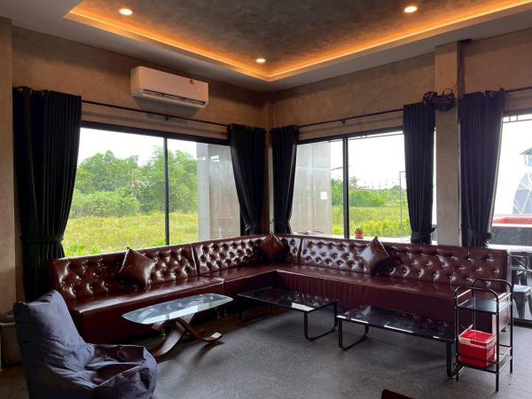 Phuwara poolvilla ภูวรา พูลวิลล่า, Забронировать  Хатъяй Сонгкхла