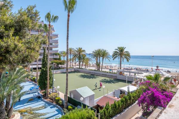 Bungalow a pie de playa, Забронировать  Отели Коста-Бланка с парковкой, Парковка