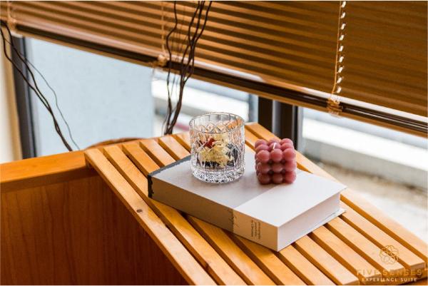 KIP Core Soho Suite by Five Senses