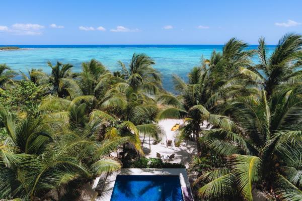 NFT Villa beachfront at Soliman Bay, Tulum, Забронировать  Бальчейль Ривьера-Майя