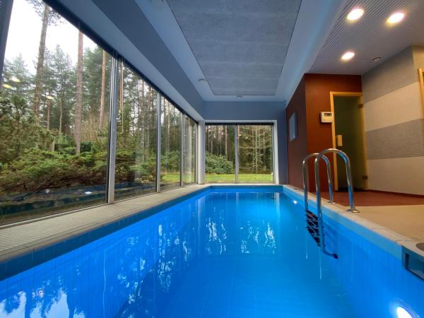 Kakumäe Raba Villa - puhkemaja basseiniga Tallinnas, Забронировать  Таллин Харьюмаа