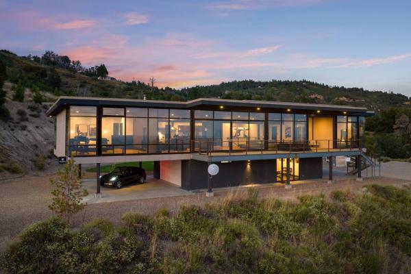 Secluded Dream Home with Hot Tub and Full Gym on 20 Acres, Забронировать  Паломар Маунтин Калифорния