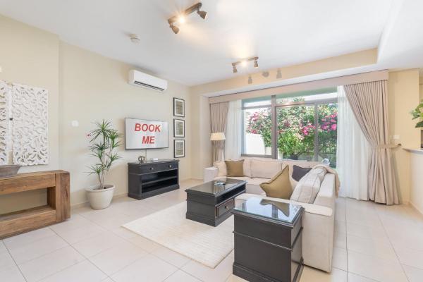 StayShort - Elegant Villa Escape Perfect for Families