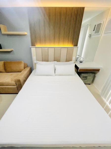 BT 1 Chic City Studio Retreat, Забронировать  Отели Илоило с бассейном, рядом с Calle Real, Бассейн