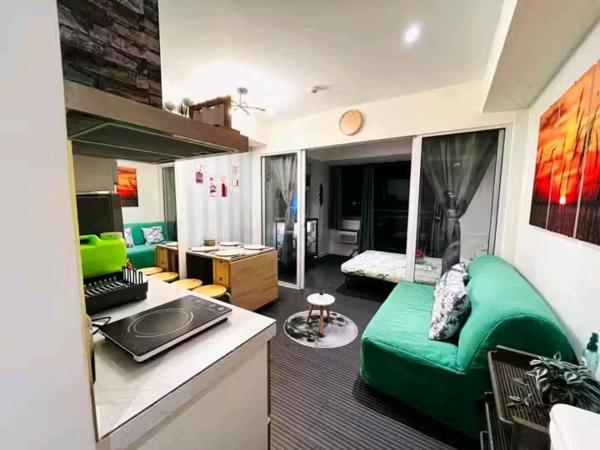 Azure Urban Resort Staycation By Yana