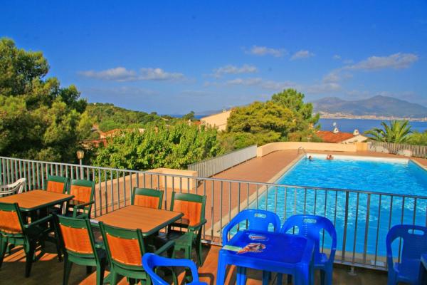 Appartement charmant avec piscine à Porticcio - 32 m², Забронировать Апартаменты/квартира Портисьо Gulf of Ajaccio