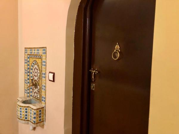 APT traditionnel style Riad proche du Centre, Palais et Plage, Забронировать  Oulad Akkou Марракеш-Тенсифт-Эль-Хауз
