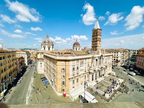 Santa Maria Maggiore Suites Apartments, Забронировать  Рим Лацио, рядом с Колоссео