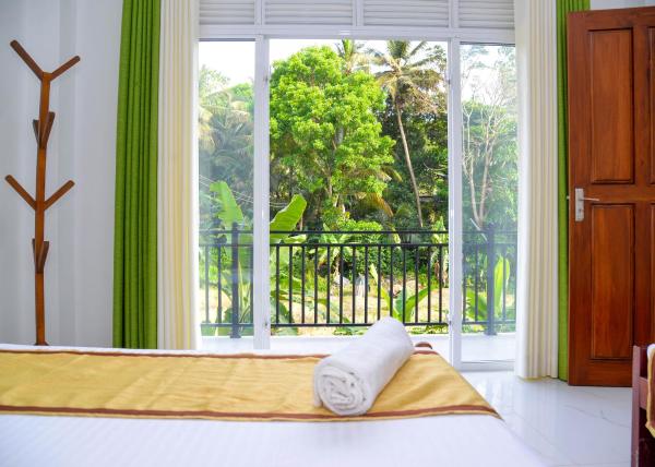 Randira Villa - Kandy, Забронировать  Отели Округа Галле с парковкой, Парковка
