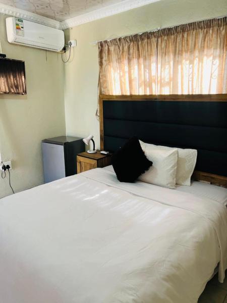 AA Nkhumeleni Guesthouse and Accomodation, Забронировать  Тхохояндоу Лимпопо