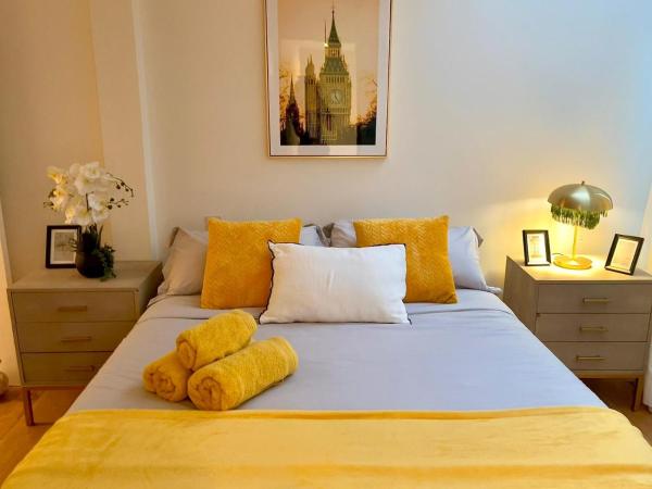 Private 2 Bedrooms flat in Knightsbridge, Забронировать  Отели Большого Лондона с парковкой, Парковка