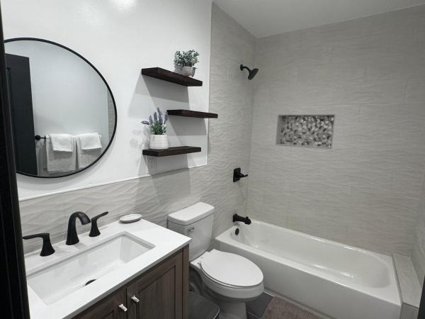 Modern Bedroom in Long Beach 1, Забронировать  Лонг-Бич Большой Лос-Анджелес