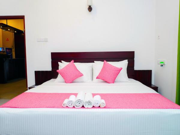 U P Villa Room 1, Забронировать  Отели Округа Галле с парковкой, Парковка