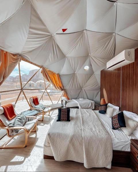 RUM CAMILLA lUXURY CAMP, Забронировать  Отели мухафаза Акабы с парковкой, Парковка