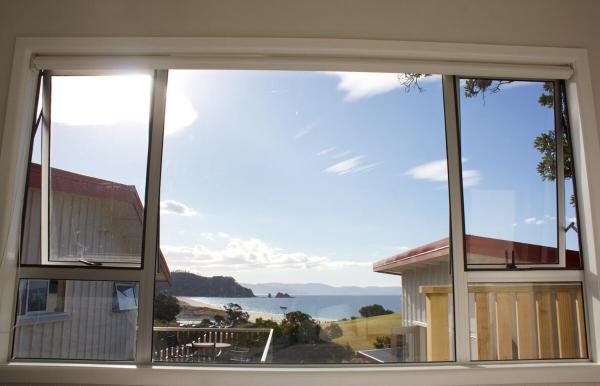 Studio at Otama Beach -Pohutakawa, Забронировать   