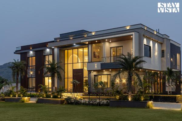 StayVista at Priana - A luxury Pool Villa with Gym, Забронировать  Джайпур Jaipur Region