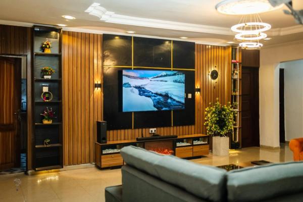 Luxurious 3-Bedroom Apartment in Heart of Lagos, Забронировать  Лагос Штат Лагос