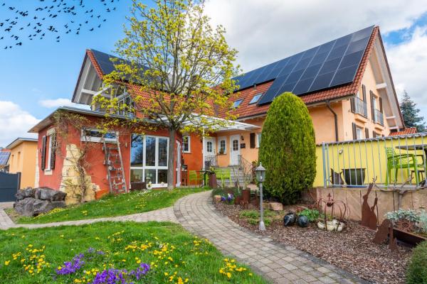 Hotel & Gästehaus Im Ziegelweg KLIMATISIERT Eintrittskarten für den Europa-Park erhalten Sie garantiert über uns