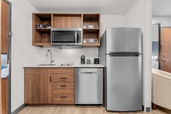 Everhome Suites Somerset - South Brunswick by Choice Hotels