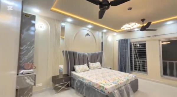 Executive Furnished Villa 4 Bed Bahria Town Karachi, Забронировать  Отели Карачи с парковкой, Парковка