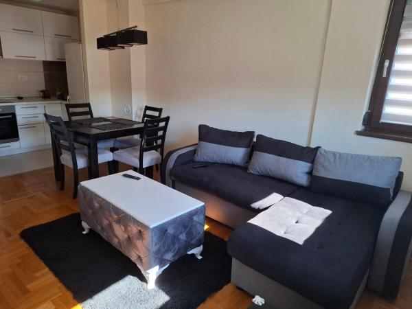 Queen delux, Забронировать  Ниш Центральная Сербия, рядом с Park Cair Nis