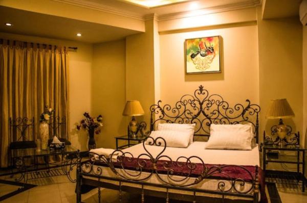 Kohinoor Hotel
